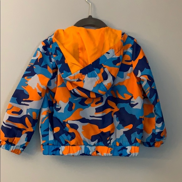 North Zone:Neon Camo Raincoat Size 2T - Picture 2 of 4